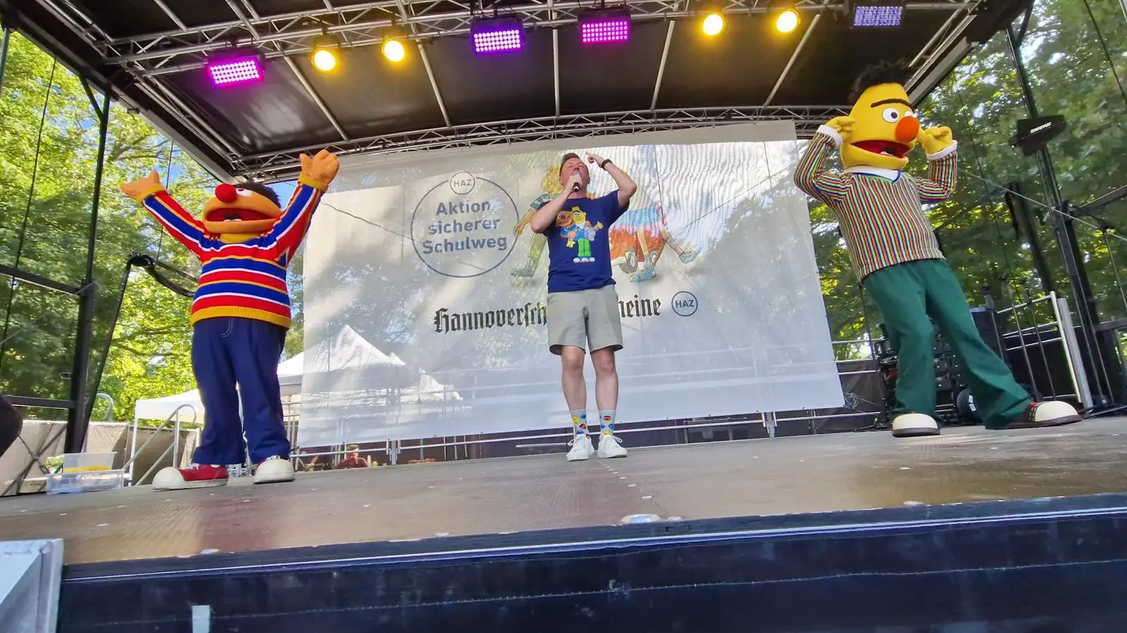 Nachwuchstrainer für Bewegung, Entwicklung & Bildung – Torsten Schröder als TanzTorsten im Einsatz mit Kindern